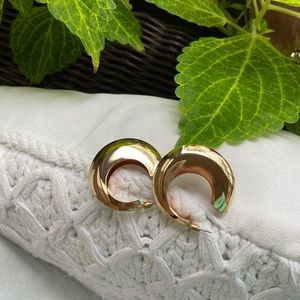 Minimalist Cuff Hoop Earrings